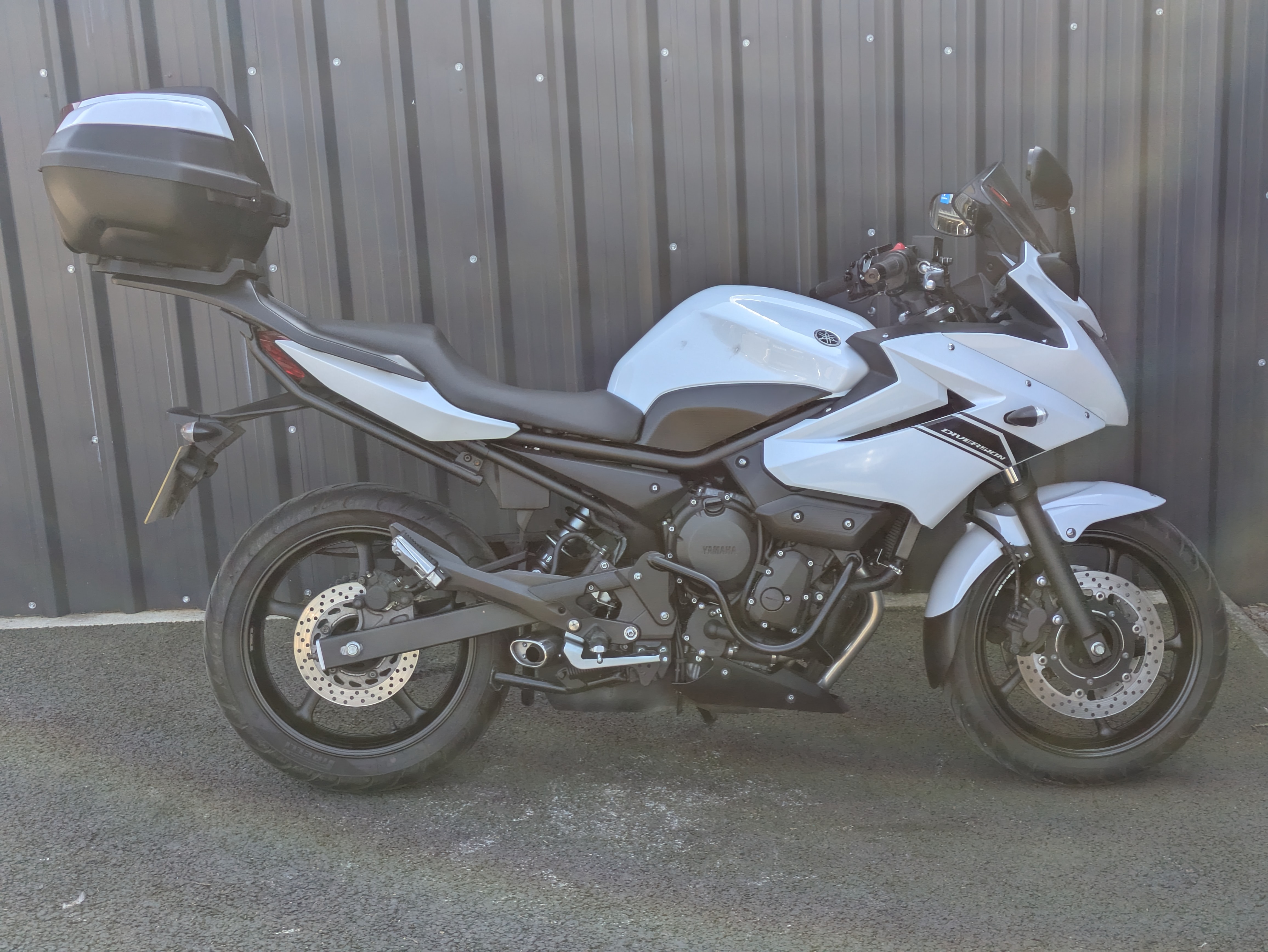'64 Plate' 2024 Yamaha XJ6 Diversion S